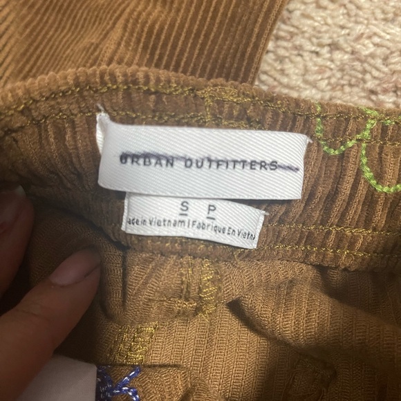 •Urban Outfitters Brown Soft Cargo Pants• - Picture 5 of 8